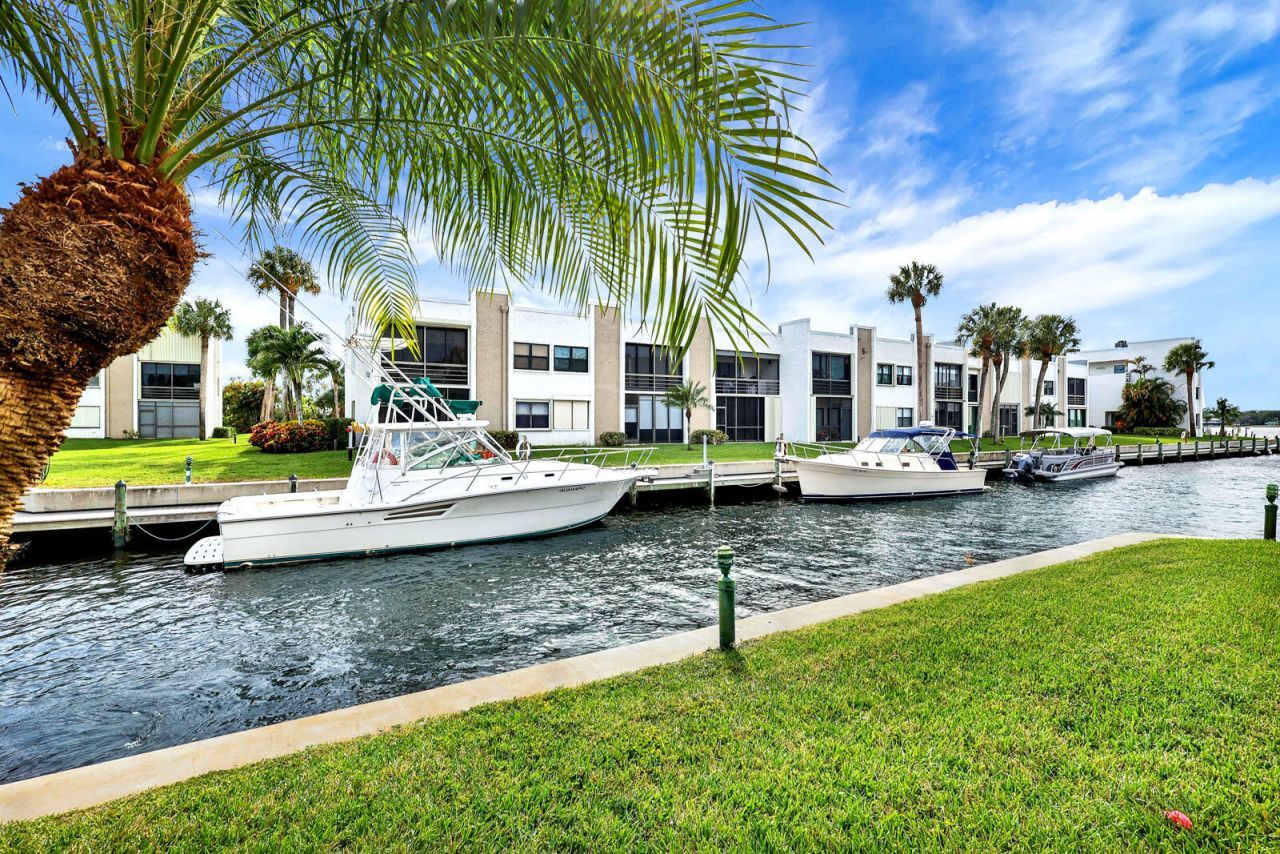 1950 SW Palm City Road, Unit 9-107, Stuart, FL 34994 Photo