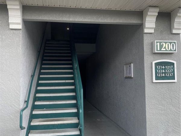 18001 RICHMOND PLACE DRIVE , Unit 1237, TAMPA, FL 33647