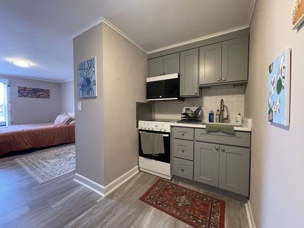 31 Western Ave, Unit 6, Gloucester, MA 01930