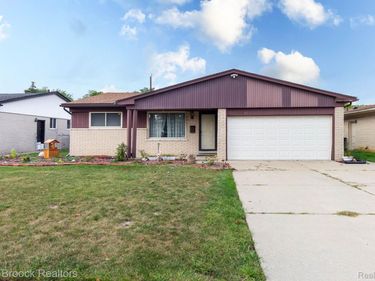 14943 Carmel Drive, Sterling Heights, Mi 48312