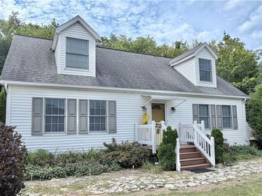 404 Sweetvalley, Kelleys Island, OH 43438