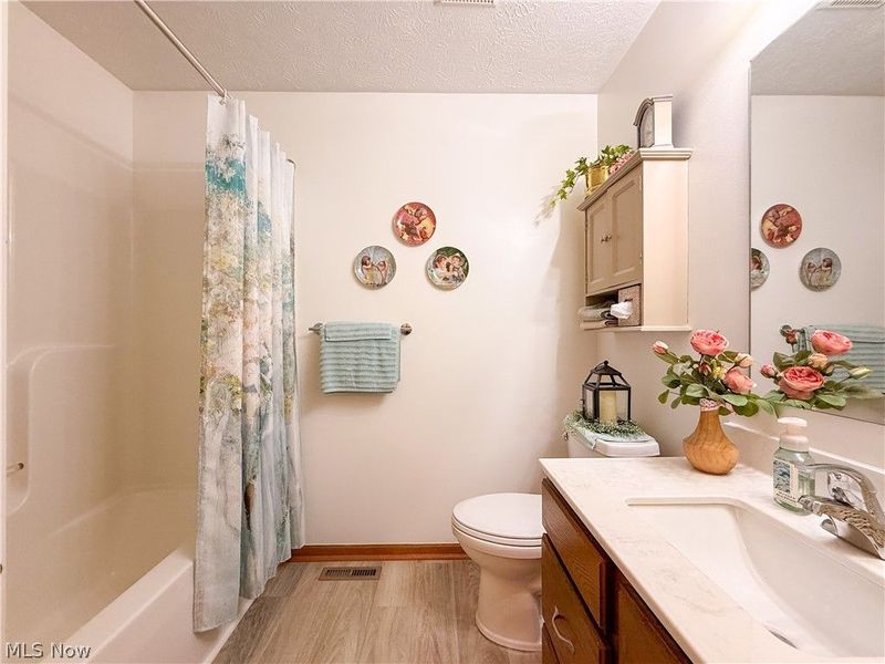 100 Pondview Circle, Rittman, OH 44270 Photo 20