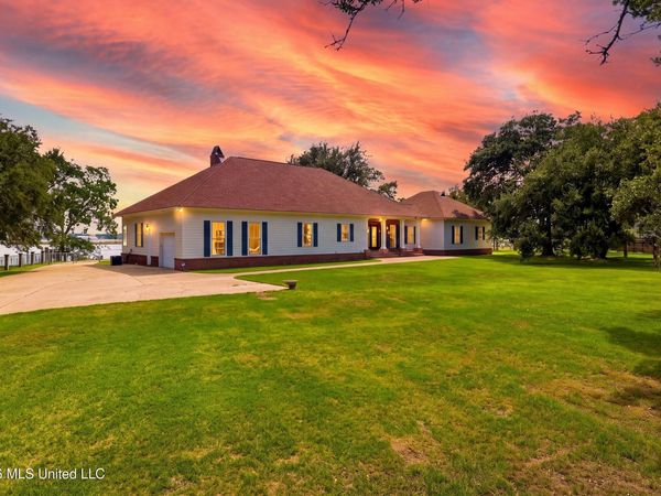 3111 Happy Landing Lane, D'Iberville, MS 39540