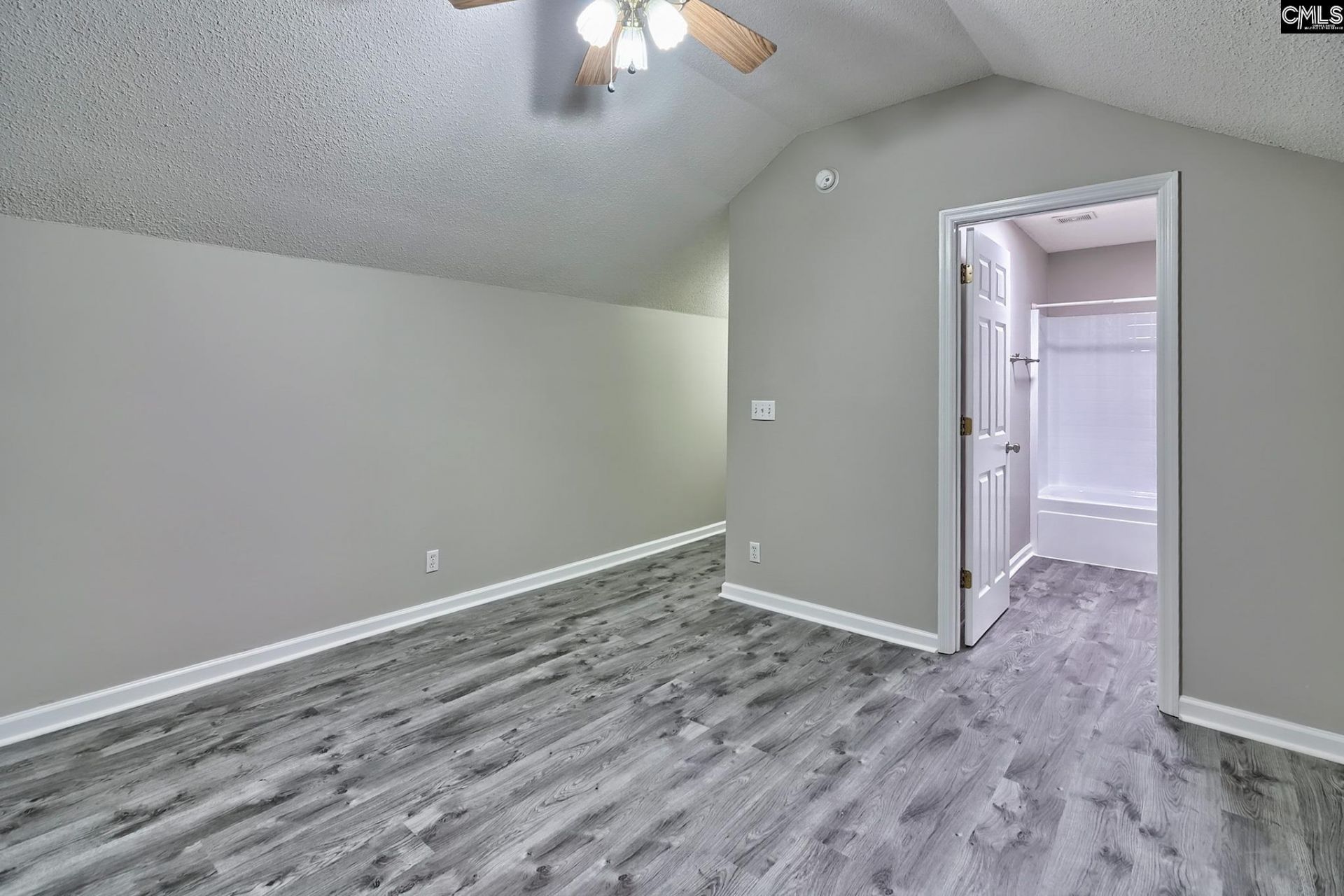 913 Old Stagecoach Road Photo 36