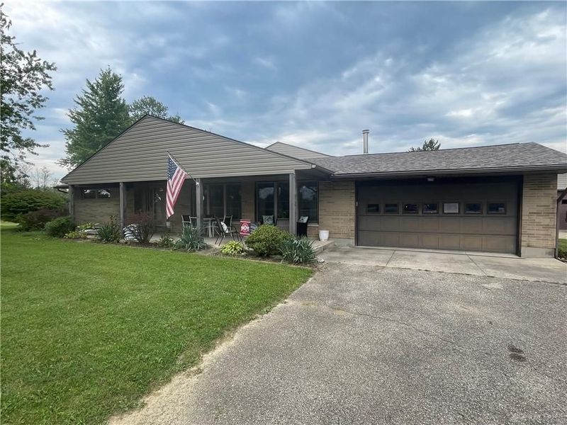 468 Kiser Lake Road, Saint Paris, OH 43072 Photo 2