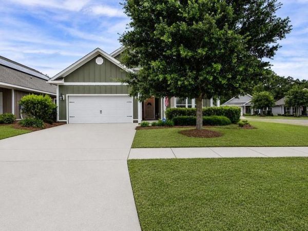 131 Dusky Way, Freeport, FL 32439