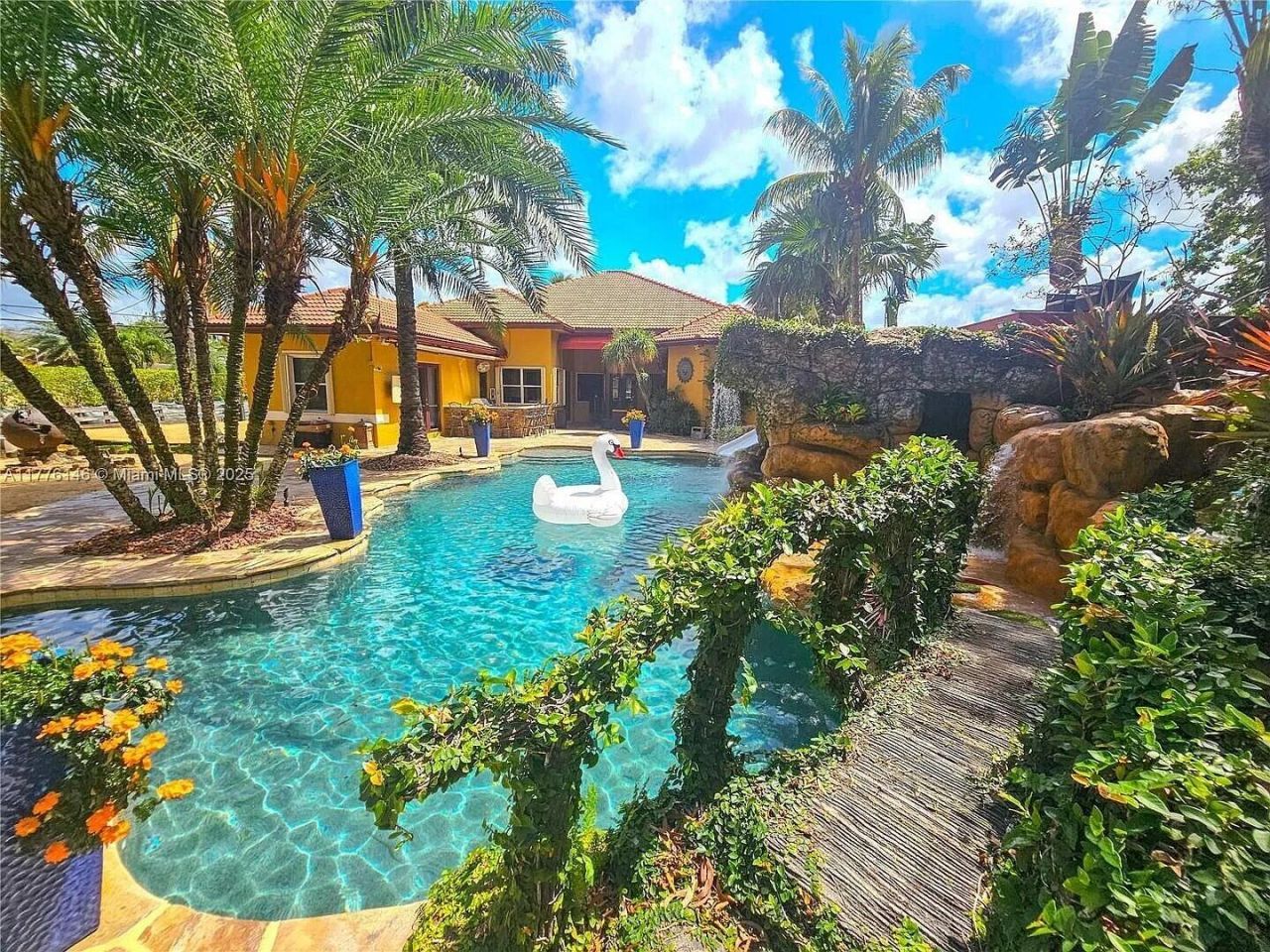 14503 SW 16th Street, Davie, FL 33325 Photo