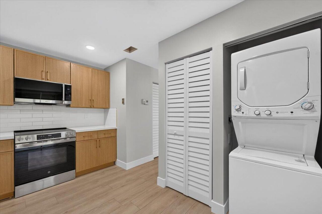 6611 Via Regina, Boca Raton, FL 33433 Photo