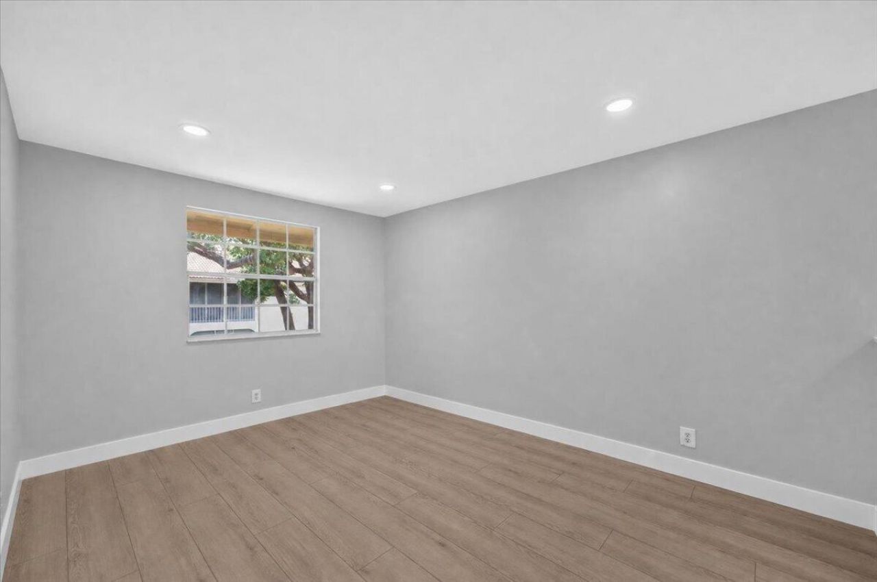 6611 Via Regina, Boca Raton, FL 33433 Photo