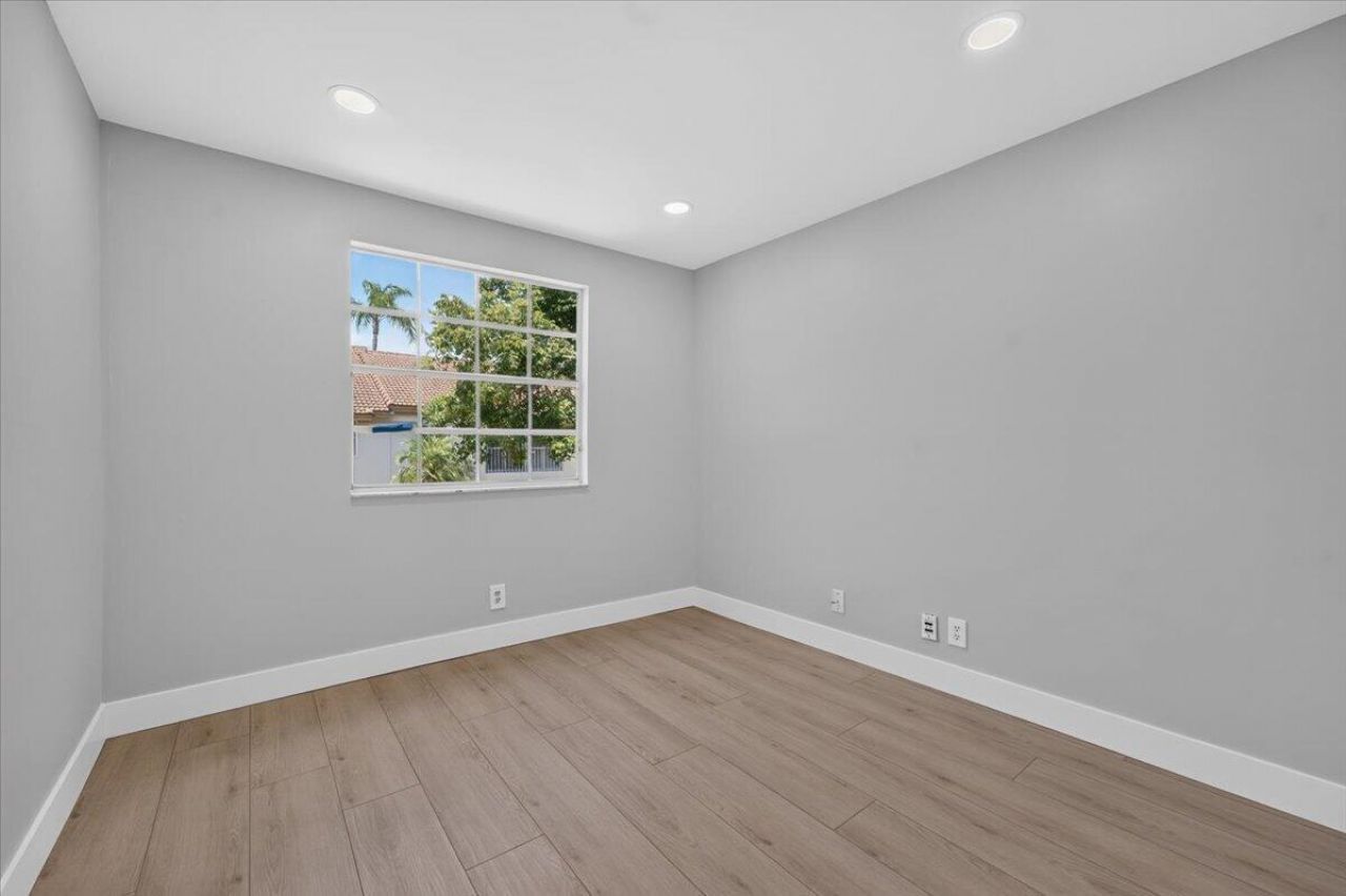 6611 Via Regina, Boca Raton, FL 33433 Photo