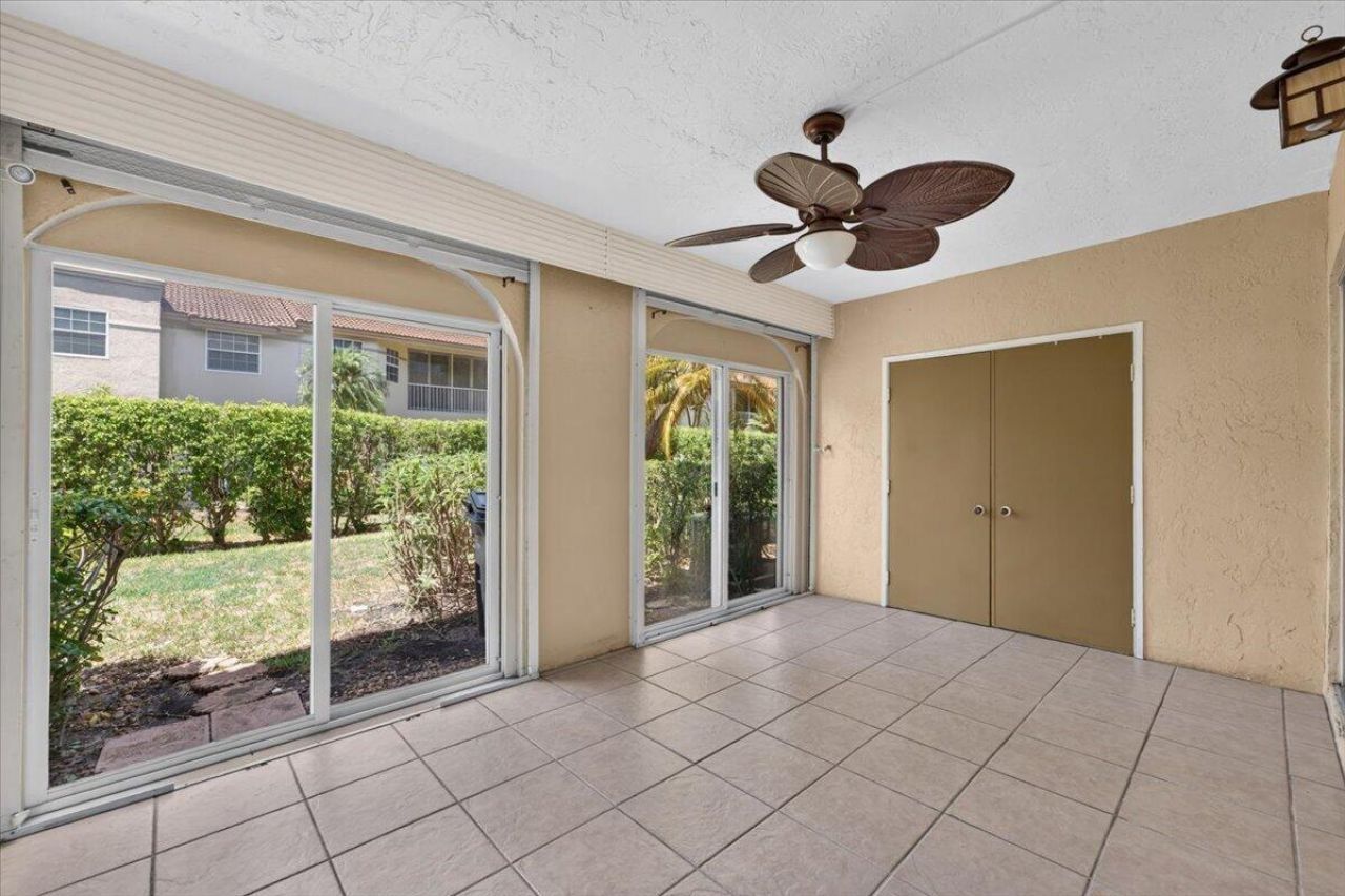 6611 Via Regina, Boca Raton, FL 33433 Photo