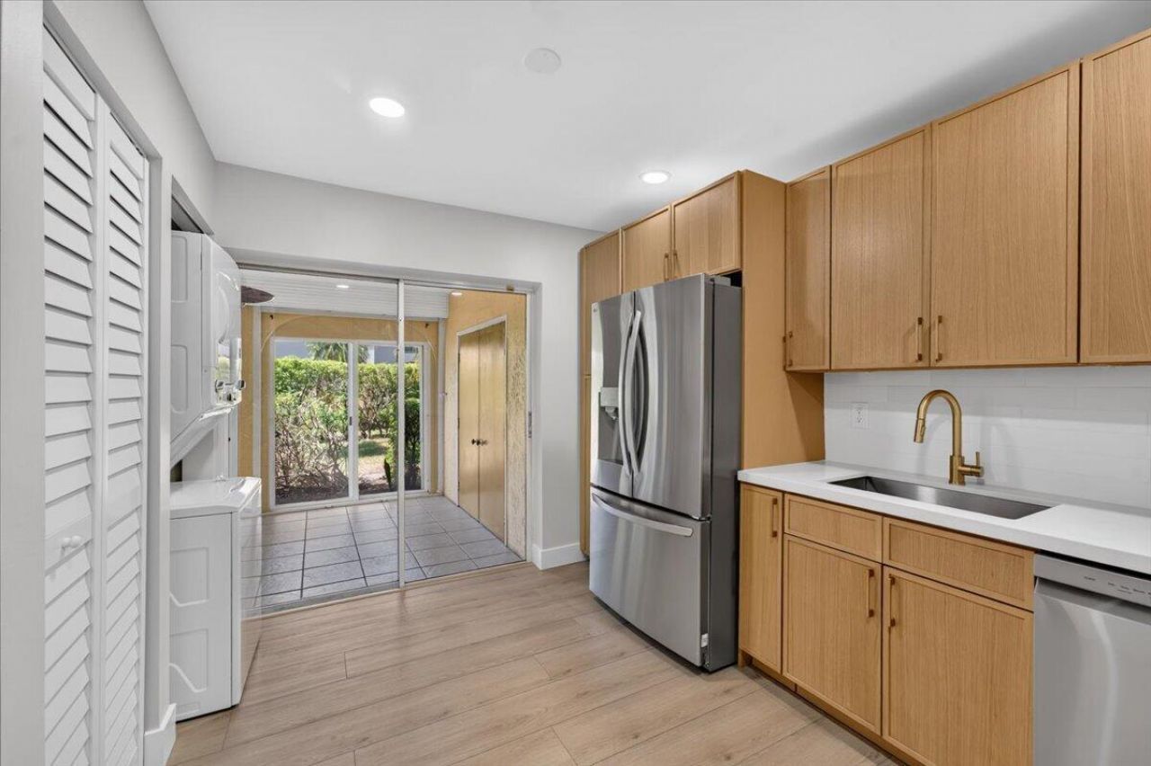 6611 Via Regina, Boca Raton, FL 33433 Photo