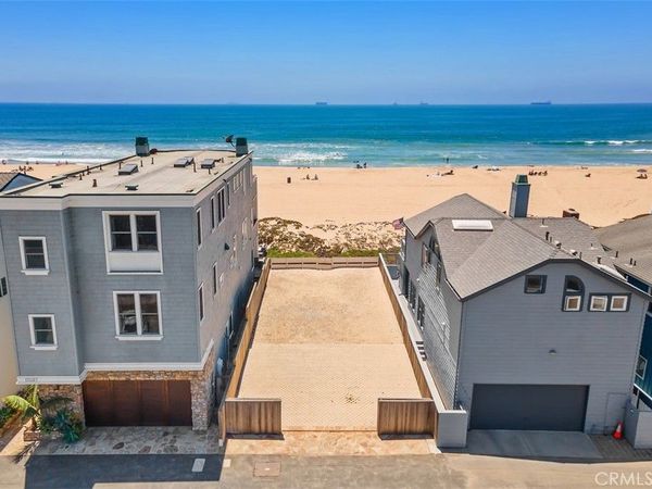 17025 S Pacific Avenue, Huntington Beach, CA 90742