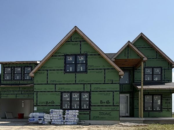 9015 Iris Drive, St. John, IN 46373