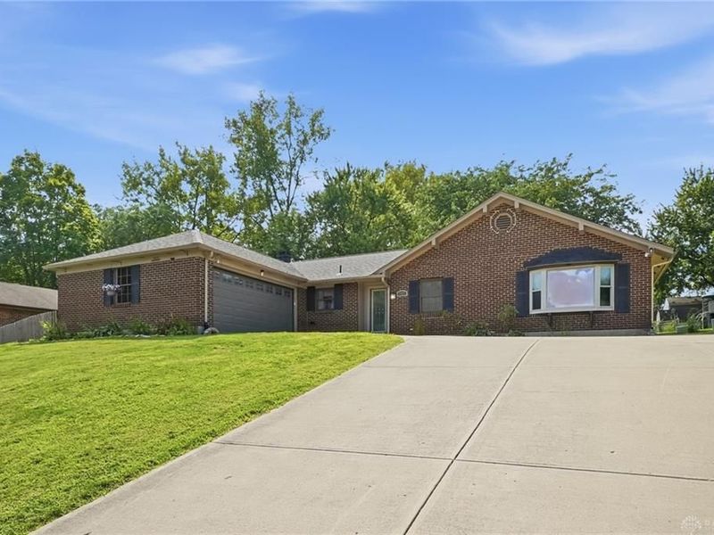 1115 Crestwood Hills Drive, Vandalia, OH 45377 Photo 1