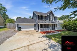 1232 Friarsgate Boulevard photo 4