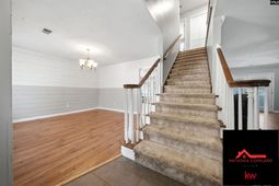 1232 Friarsgate Boulevard photo 4