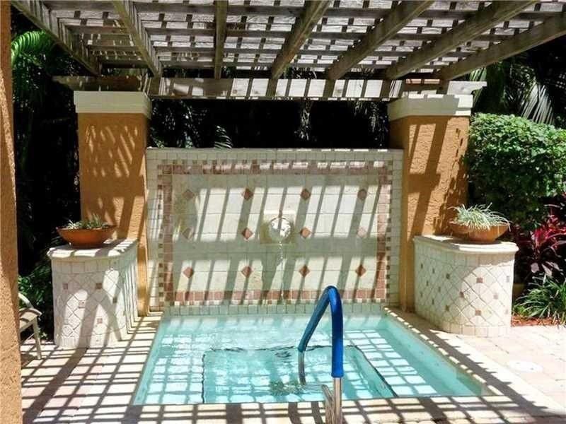 651 Okeechobee Boulevard, Unit 801, West Palm Beach, FL 33401 Photo