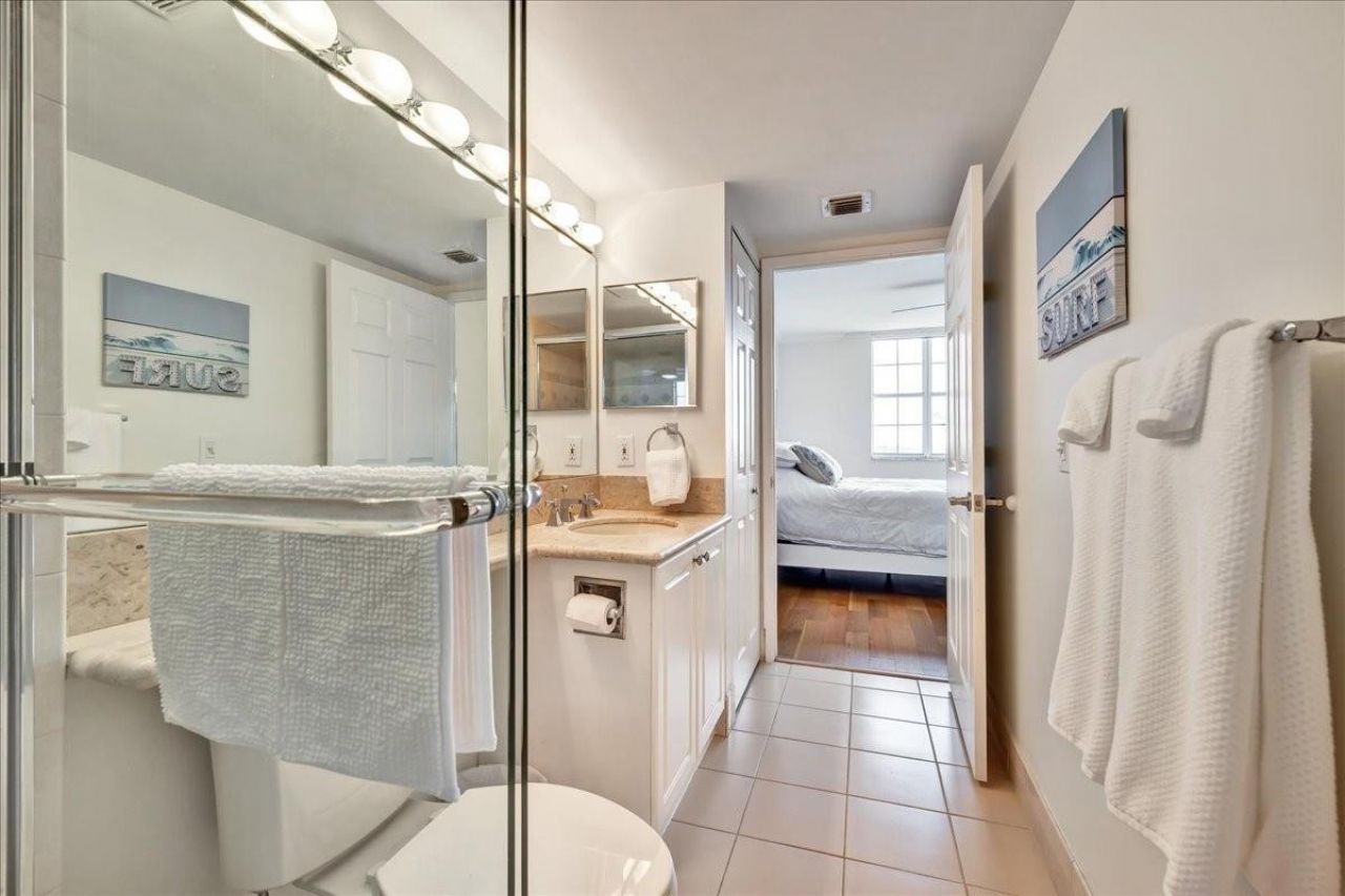 651 Okeechobee Boulevard, Unit 801, West Palm Beach, FL 33401 Photo
