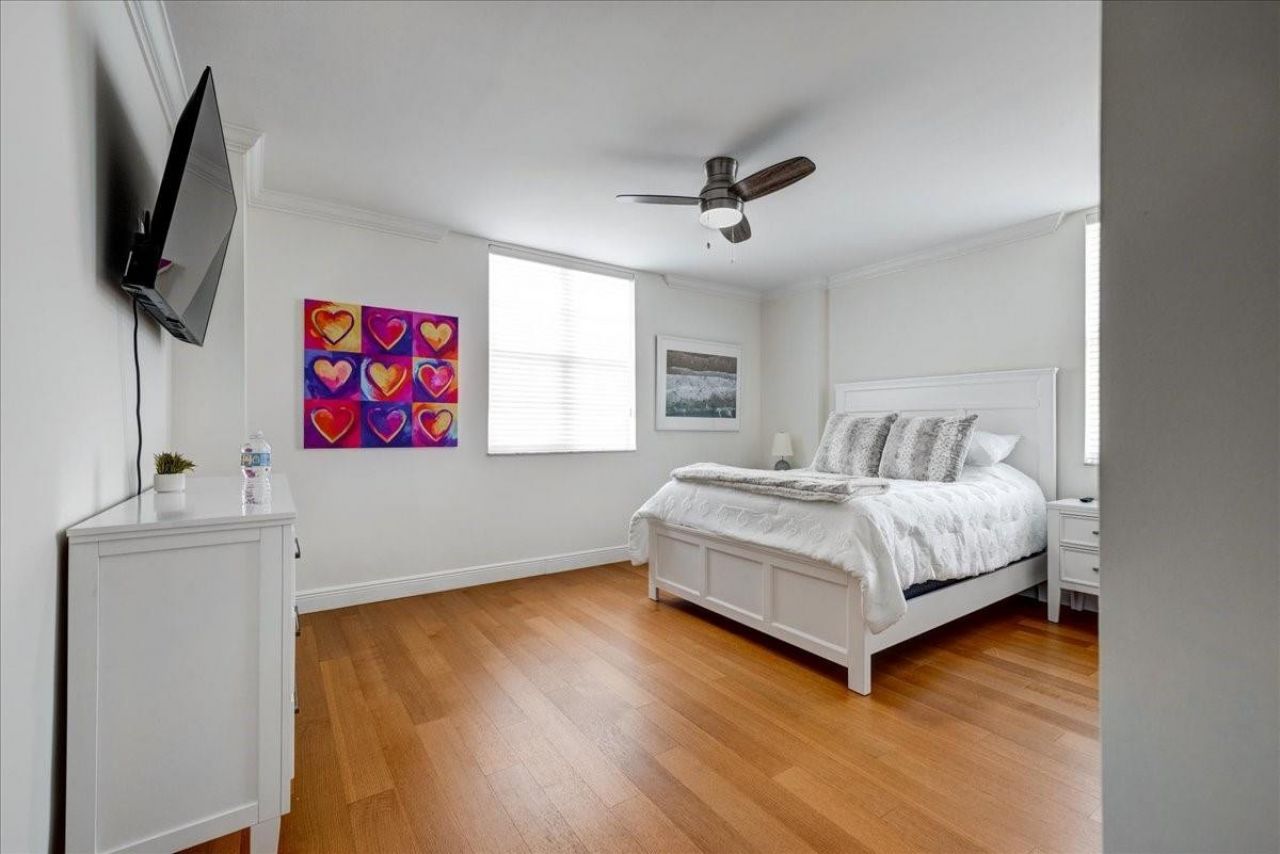 651 Okeechobee Boulevard, Unit 801, West Palm Beach, FL 33401 Photo