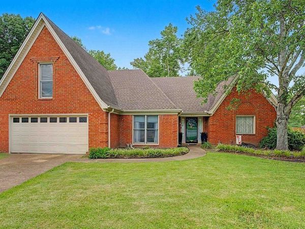 8762 BREDBURY CV, Memphis, TN 38016