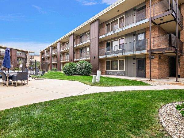 9608 W Higgins Road , Unit 2c, Rosemont, IL 60018