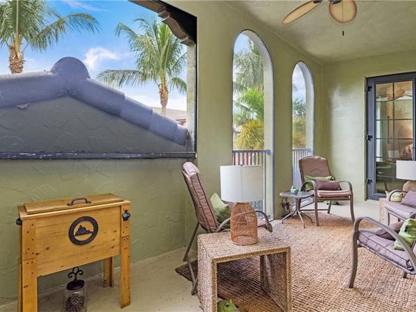9066 Albion LN N, Unit 5104, NAPLES, FL 34113