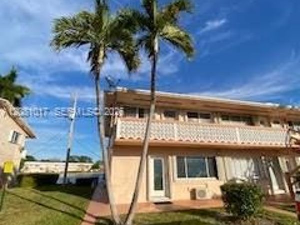 925 SW 11th Ave , Unit 1, Hallandale Beach, FL 33009