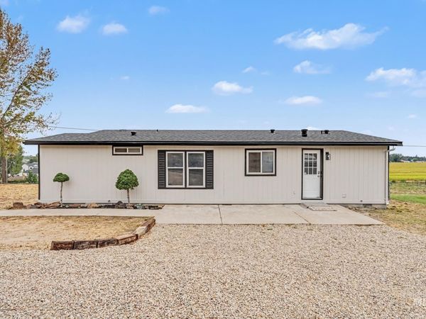 10563 Edgeway Dr, Middleton, ID 83644