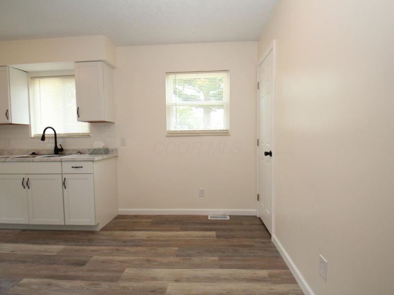 310 N Yencer Street, Baltimore, OH 43105 Photo 10