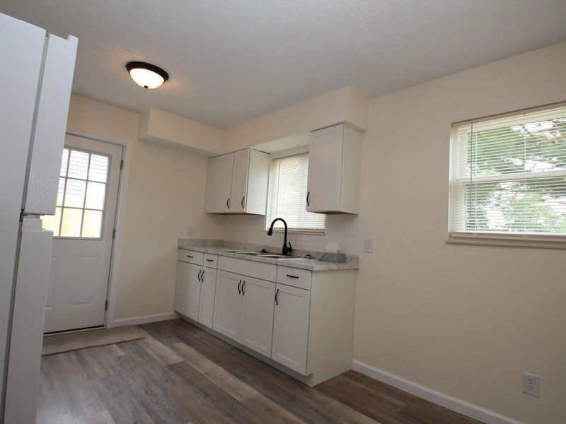 310 N Yencer Street, Baltimore, OH 43105 Photo 11