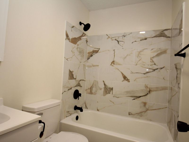 310 N Yencer Street, Baltimore, OH 43105 Photo 12