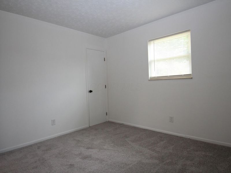 310 N Yencer Street, Baltimore, OH 43105 Photo 13