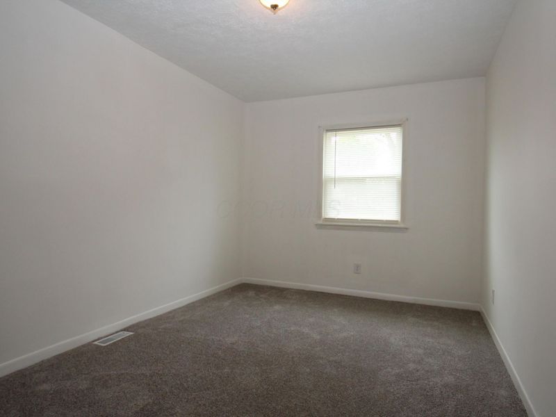 310 N Yencer Street, Baltimore, OH 43105 Photo 16