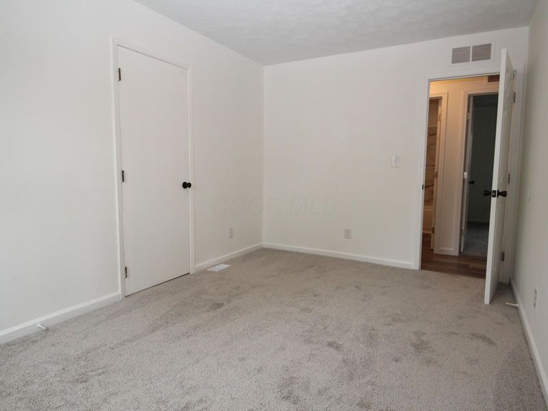 310 N Yencer Street, Baltimore, OH 43105 Photo 18