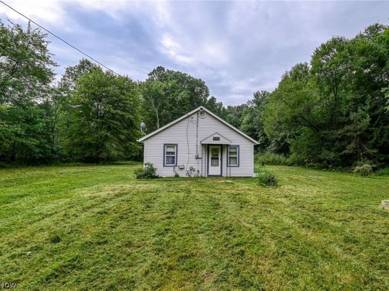 8386 Yale Road, Rootstown, OH 44272 Photo 1