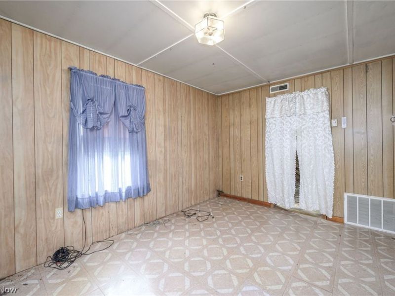 8386 Yale Road, Rootstown, OH 44272 Photo 6