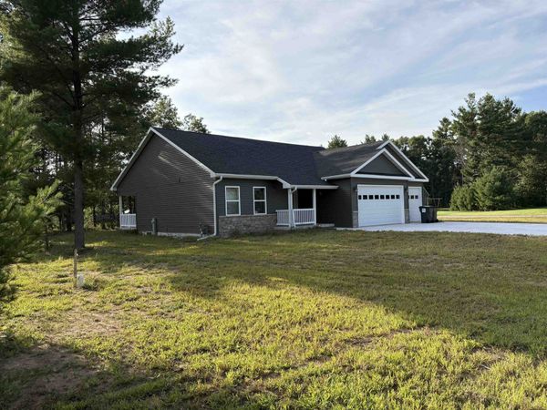 4910 Pine Needle Way, Wisconsin Rapids, WI 54494