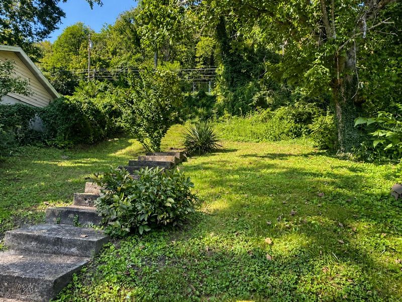 444 W 2nd Street, Maysville, KY 41056 Photo 7