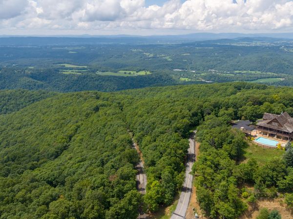 106 Withrow Lndg, Caldwell, WV 24925