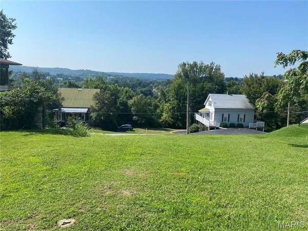 230 W 4th Street , Hermann, MO 65041