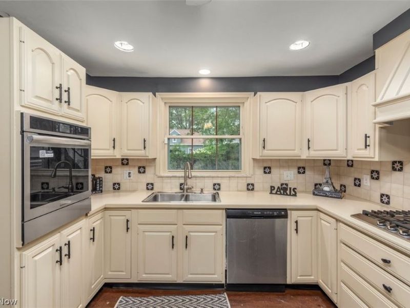 3290 Wooster Road, Rocky River, OH 44116 Photo 31