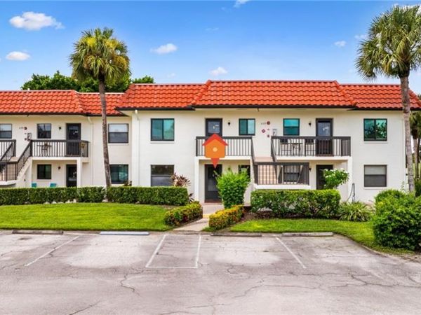4186 27th CT SW, Unit 105, NAPLES, FL 34116