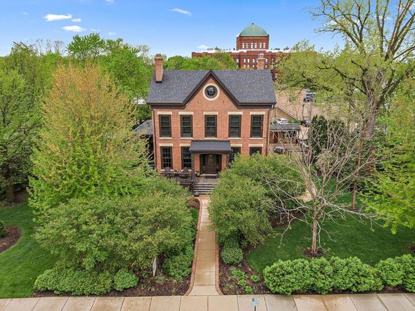 124 S 2nd Street , Geneva, IL 60134