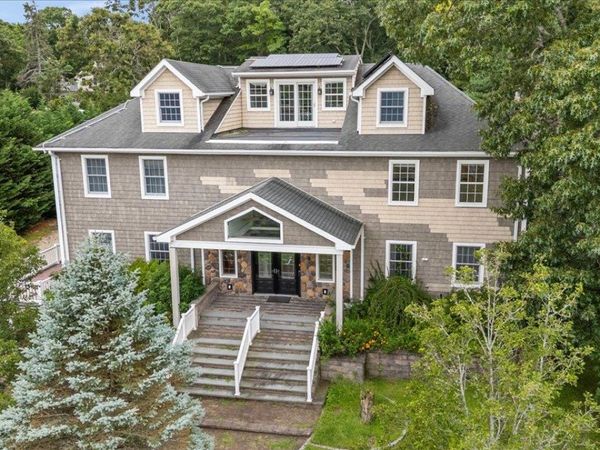 33A Newtown Road, Hampton Bays, NY 11946