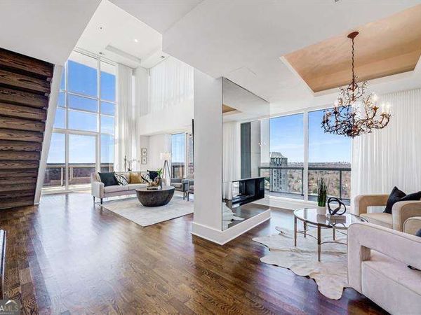 2881 Peachtree Road NE, Unit 2405, Atlanta, GA 30305
