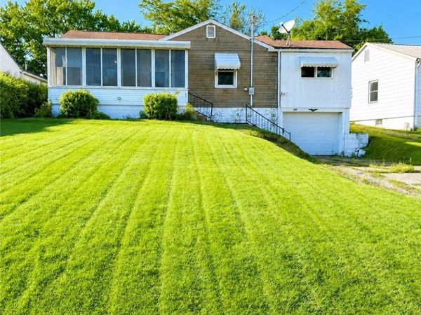 129 S Surry Road , East Liverpool, OH 43920