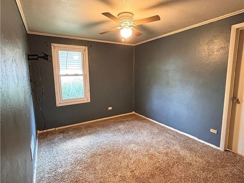 129 S Surry Road, East Liverpool, OH 43920 Photo 11