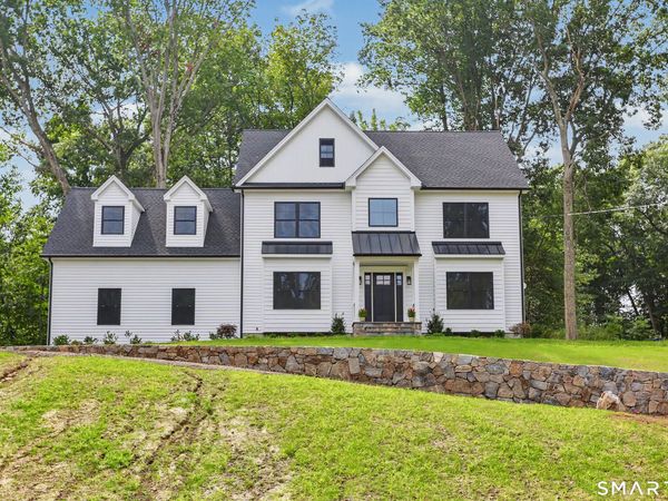 18 Timberlane , Trumbull, CT 06611