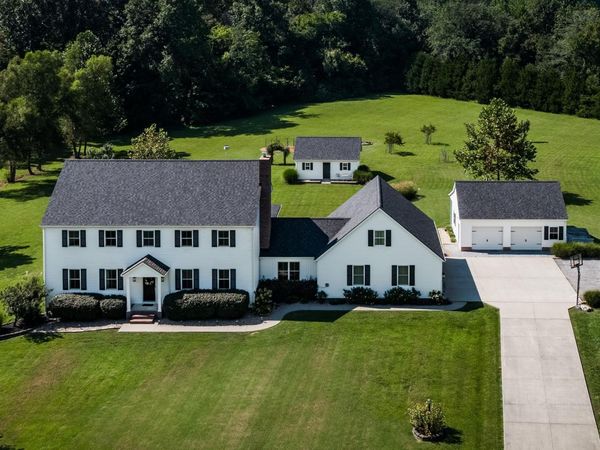 1354 HICKORY Trail, Carbondale, IL 62902